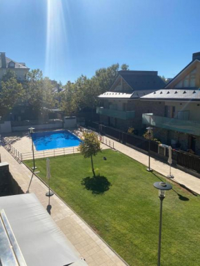 Casa nueva en la ciudadela con piscina